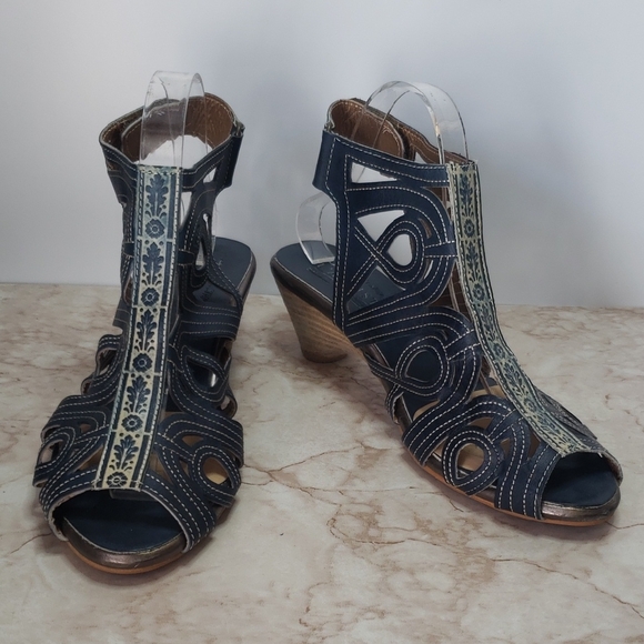 LA Artiste Shoes - Women’s Navy Cutout Sandal Heels with Embroidered Accent